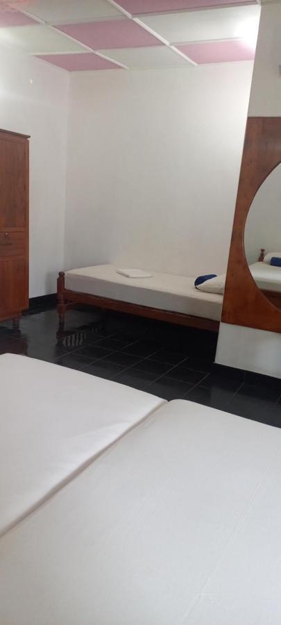 Ocean View Tourist Guest House At Negombo Beach Near The Airport Dış mekan fotoğraf