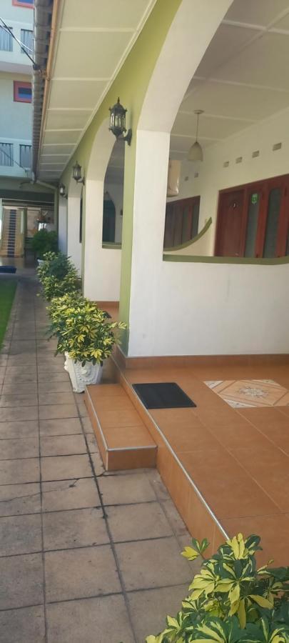 Ocean View Tourist Guest House At Negombo Beach Near The Airport Dış mekan fotoğraf