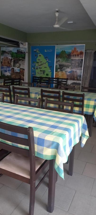 Ocean View Tourist Guest House At Negombo Beach Near The Airport Dış mekan fotoğraf