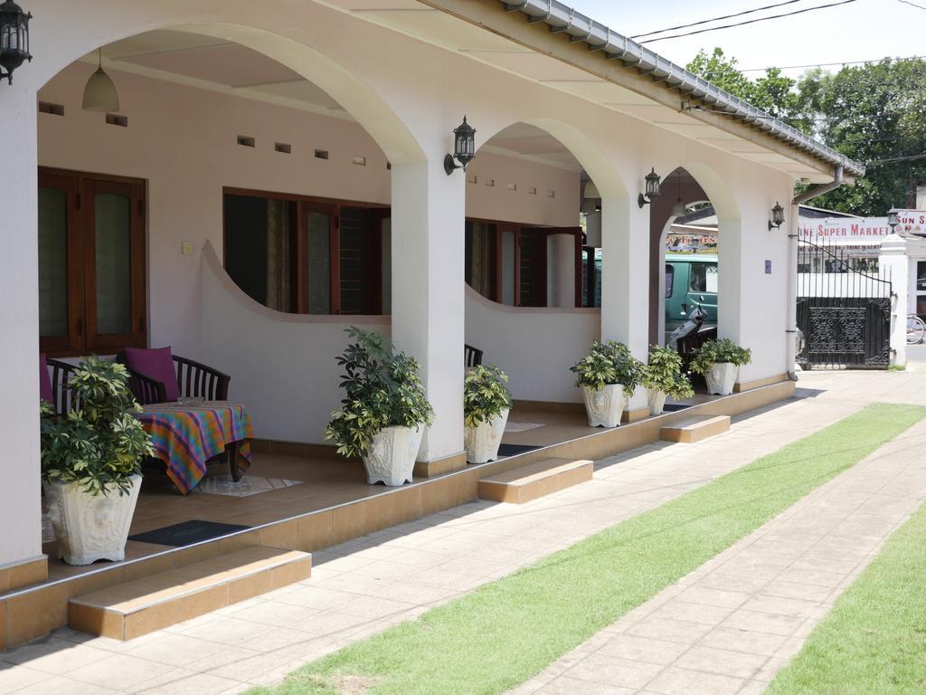 Ocean View Tourist Guest House At Negombo Beach Near The Airport Dış mekan fotoğraf
